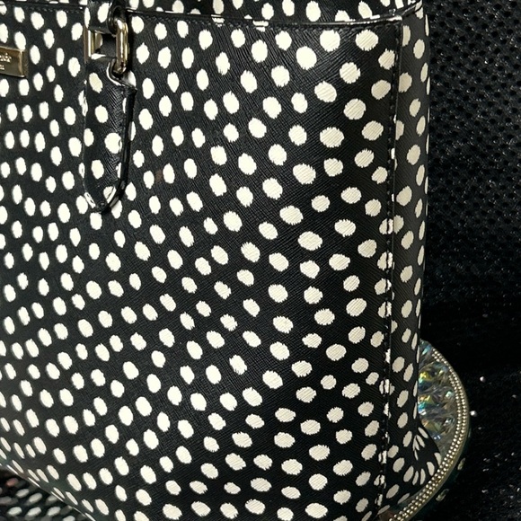 kate spade Black and White Dot Tote Approx. 16 x 9.5 x 5 - Picture 5 of 14